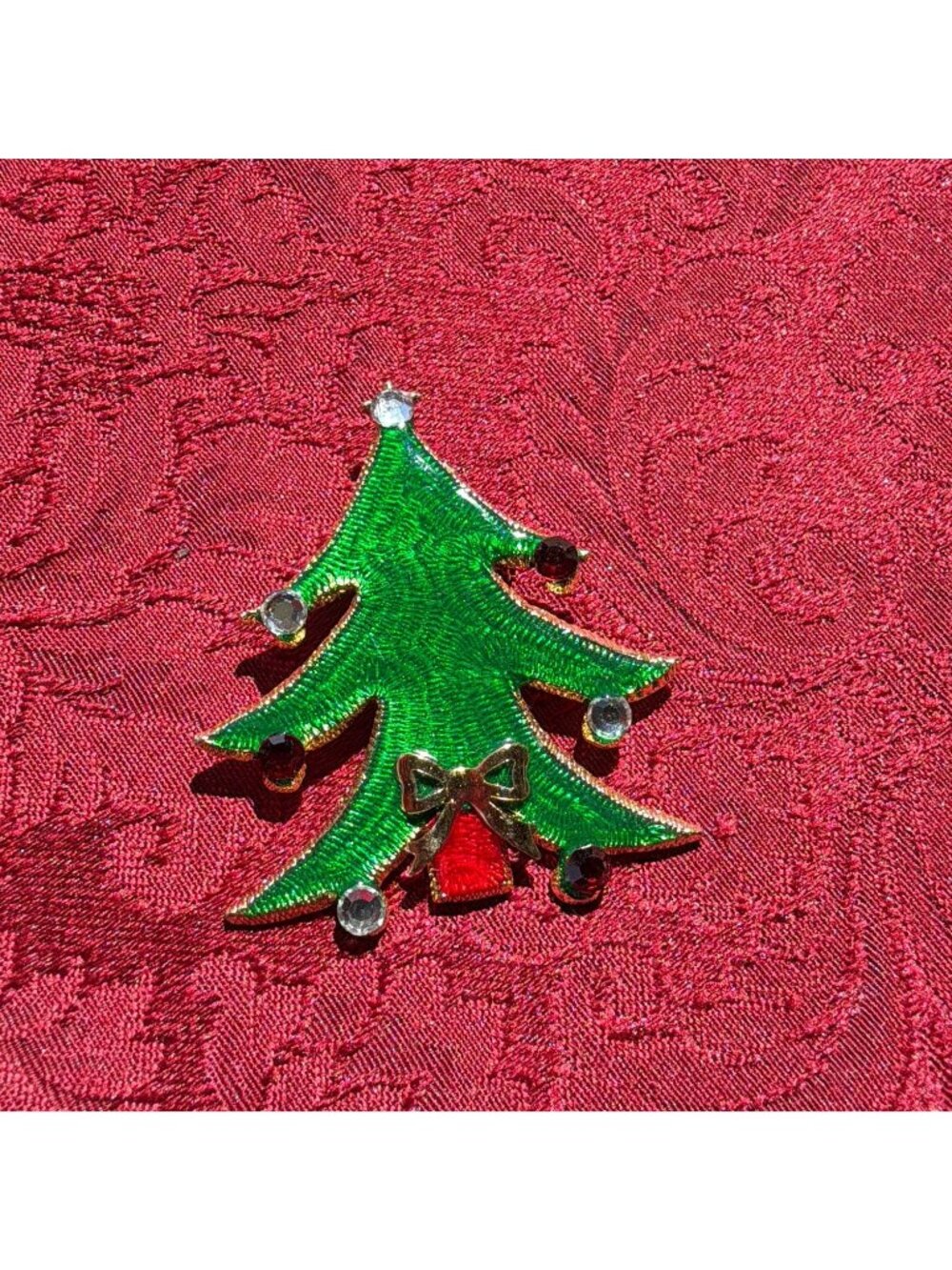 Vintage Christmas Tree Brooch Green Red Enamel Rhinestone Gold Tone Pin 2.25 In